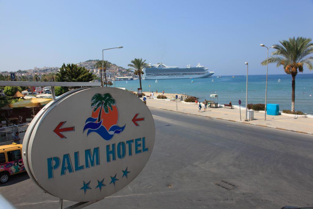 Palm Hotel