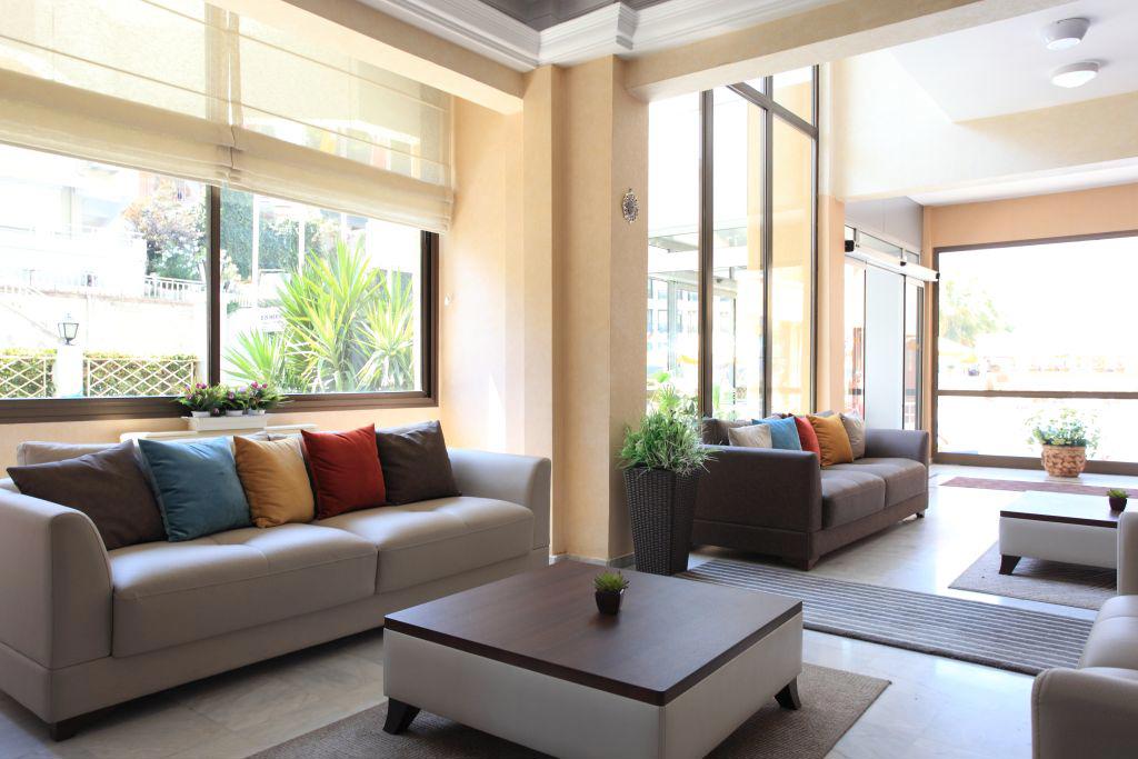 Palm Hotel