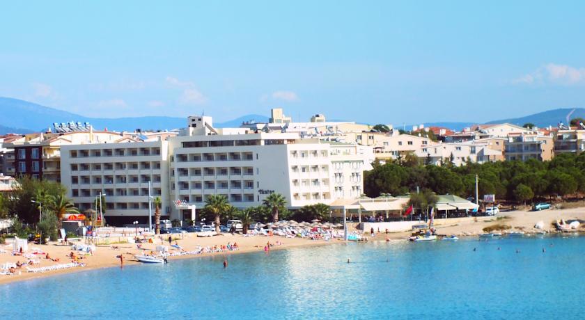 Tuntas Beach Hotel Altinkum