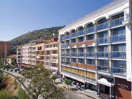 Numa Port Hotel