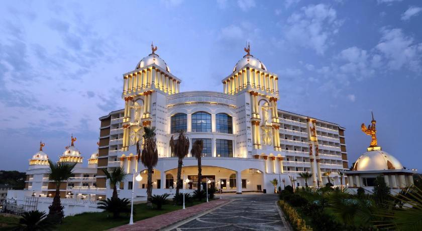 Oz Hotels Sui
